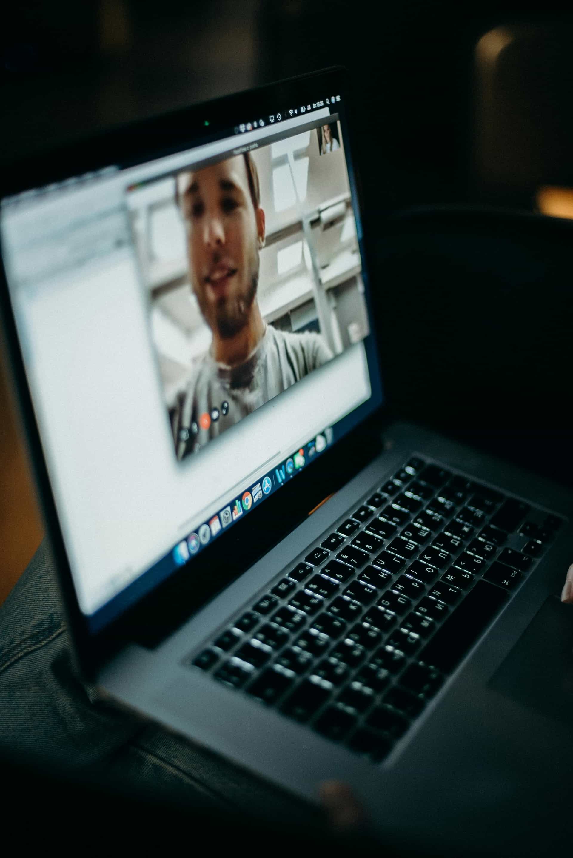 Keeping Romance Alive in a Long-Distance Relationship – Remote Date Ideas ❤️📱