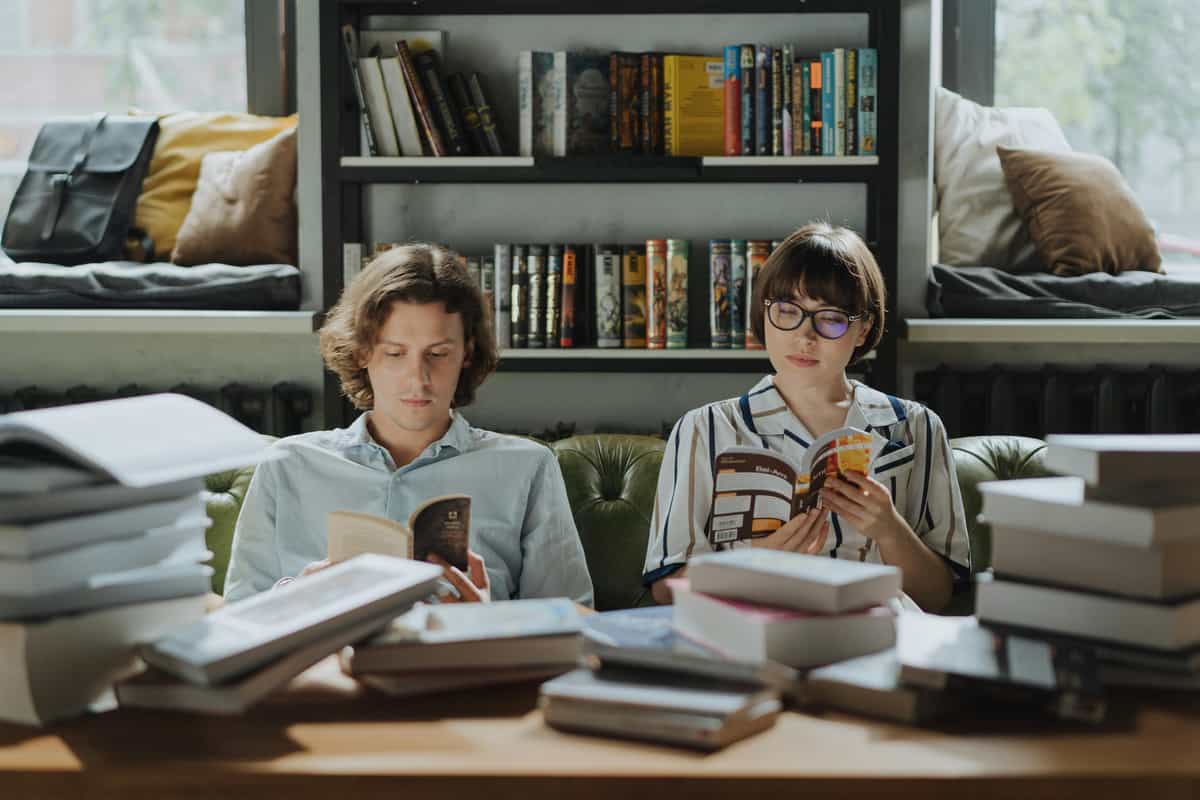 Bookshop Date